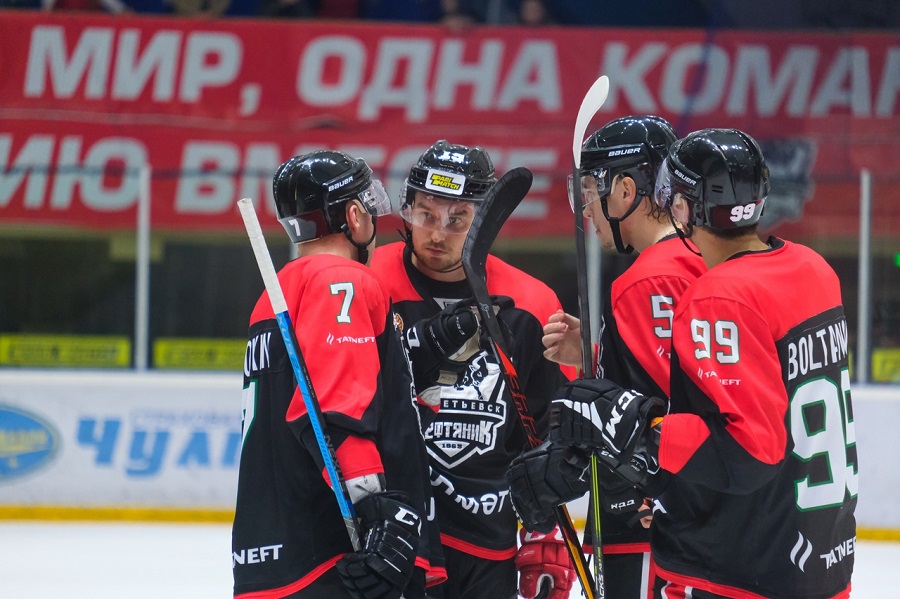 Нефтяник 31102021текст.jpg